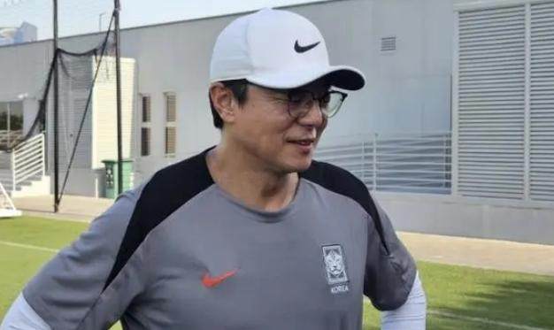 星空体育中国官网-韩国队受困缺乏创造力 黄善洪警告：勿低估中国队！