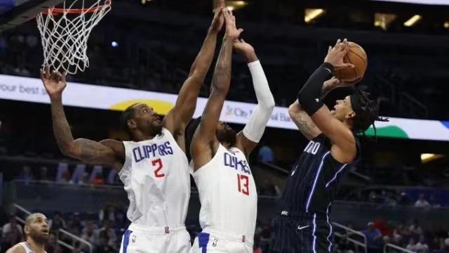 星空体育娱乐平台-卡椒27投25分！快艇惨遭东部副班长18分大逆转