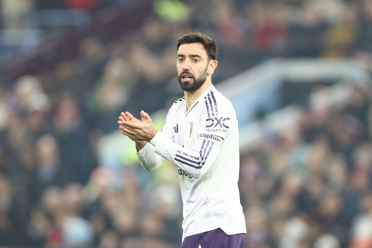 星空体育入口-英媒：曼联希望B费能再留一年，内部人士称球员自己也倾向于留队